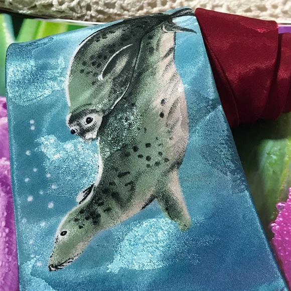 Manatee TIE, good length New,  shows your support for our sweet Manatees in Fla! - Picture 2 of 3